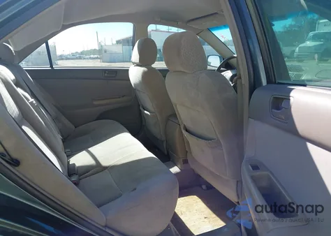 2004 Toyota Camry Le from USA, damaged, VIN 4T1BE32K44U361543